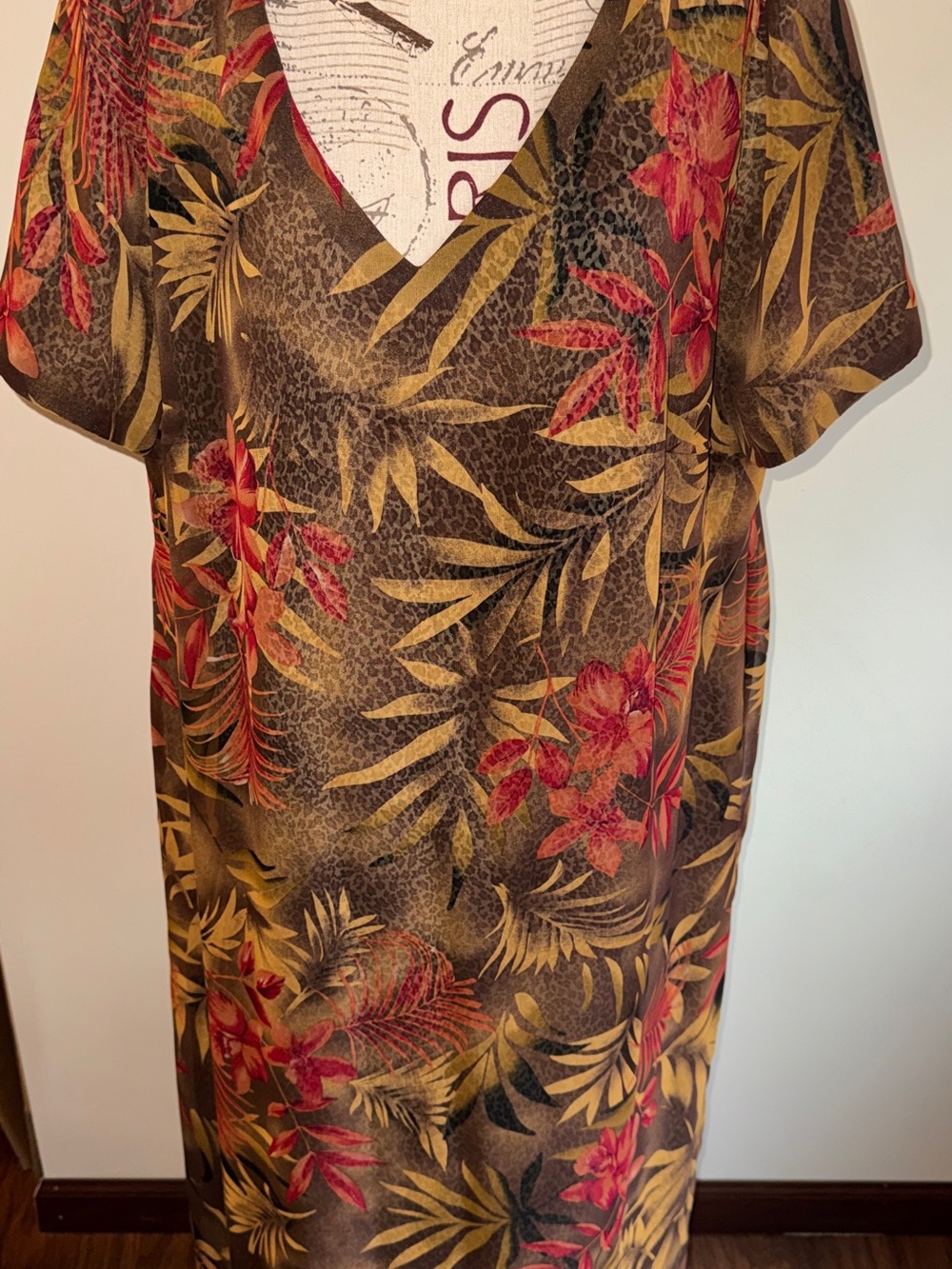 Tropical Floral V-Neck Maxi Dress in Brown and Red